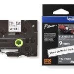 TZe-FX221 uzl.lente Flexible melns uz balta, 9mm