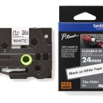 TZe-FX251 uzl.lente Flexible melns uz balta, 24mm